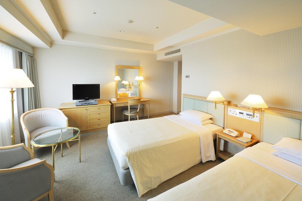 พาเลซ โฮเต็ล ทาชิกาว่า Hotel ทาชิคาวะ ภายนอก รูปภาพ